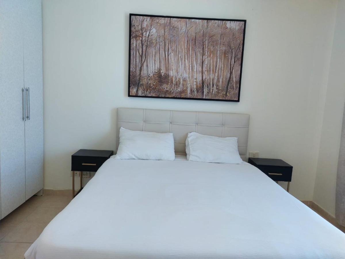 בניין אלמוג - מגדל הים Apartment ไฮฟา ภายนอก รูปภาพ