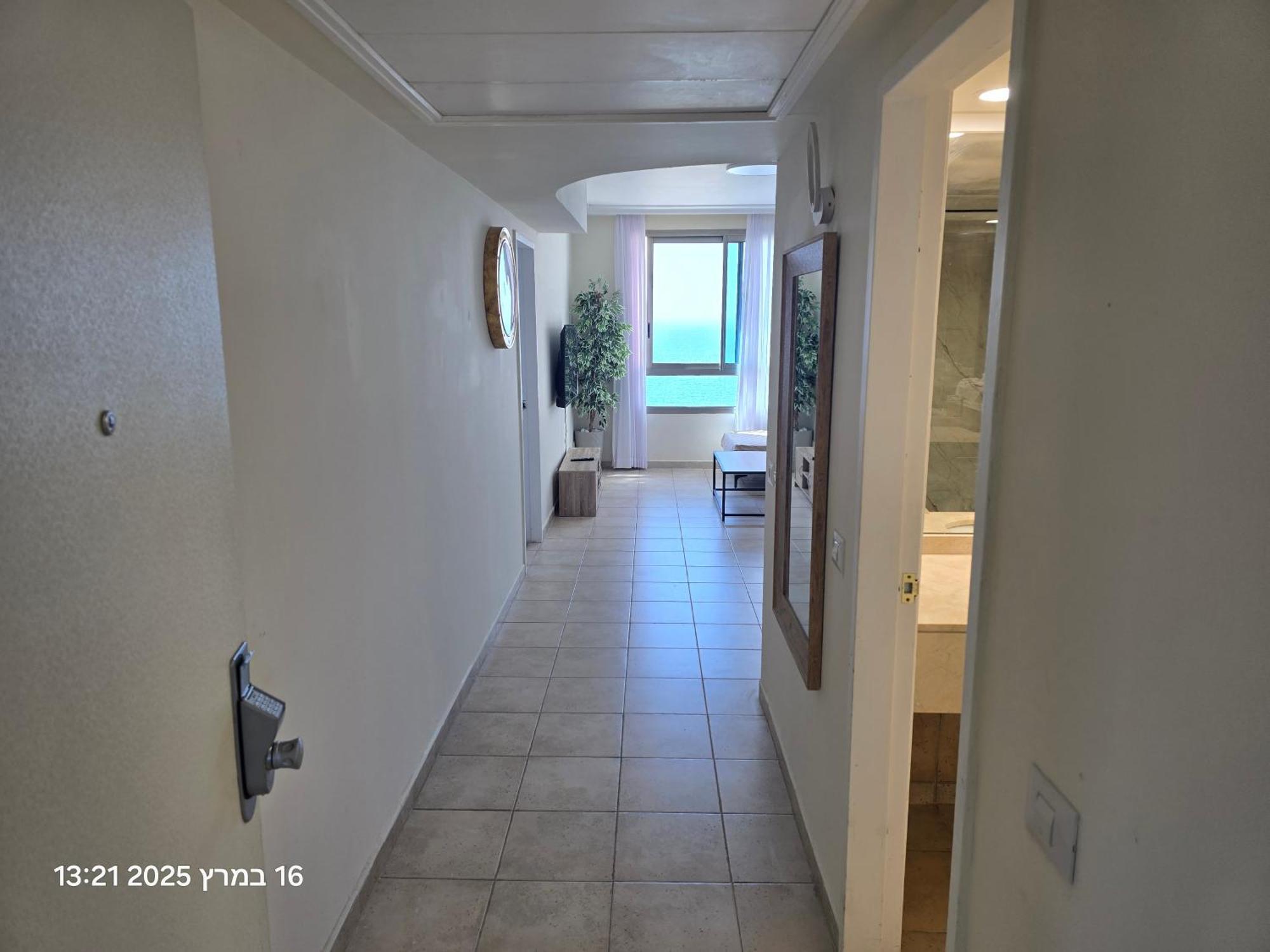 בניין אלמוג - מגדל הים Apartment ไฮฟา ภายนอก รูปภาพ